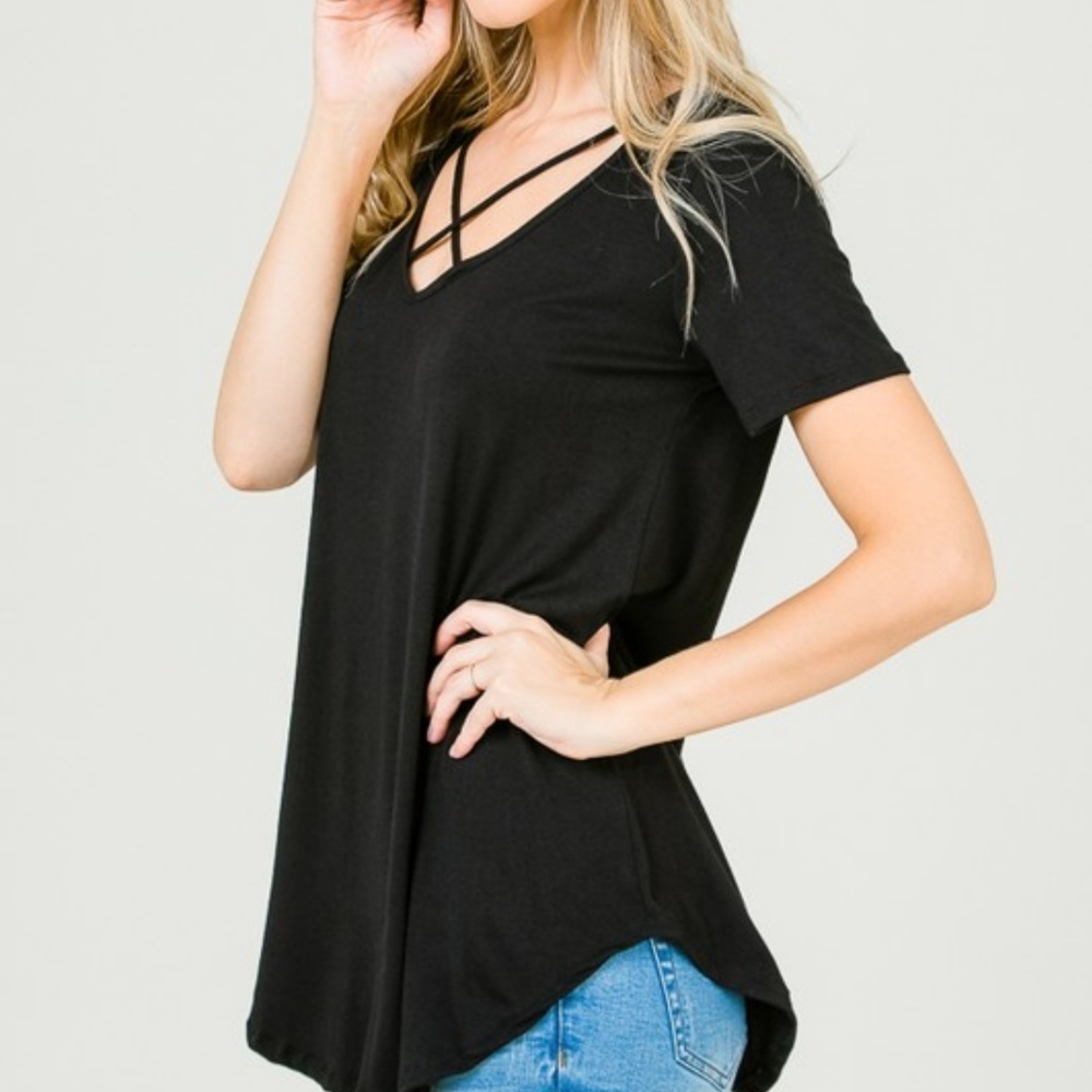 Small Black Criss Cross Top - Picture 2 of 2